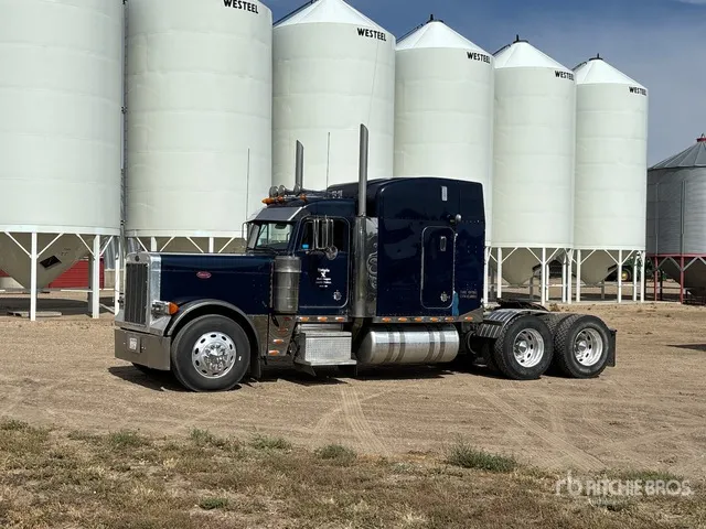 2005 Peterbilt 379 6x4 T/A Sleeper Truck Tractor