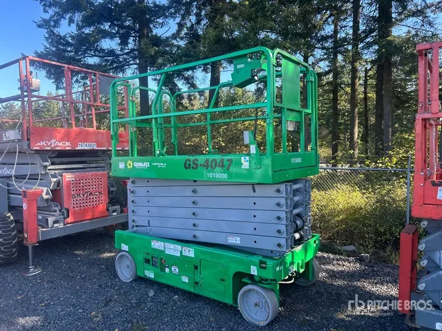 2017 Genie GS-4047 Electric Scissor Lift