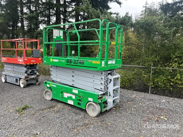 2016 Genie GS-3246 Electric Scissor Lift (Inoperable)