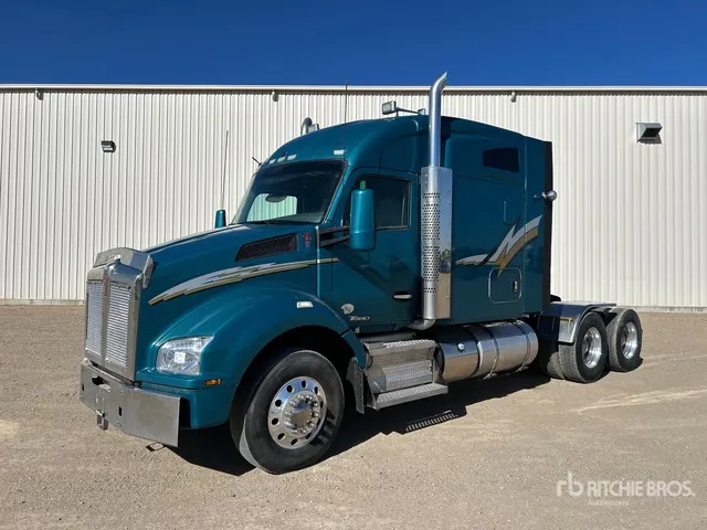 2017 Kenworth T880 6x4 T/A Sleeper Truck Tractor