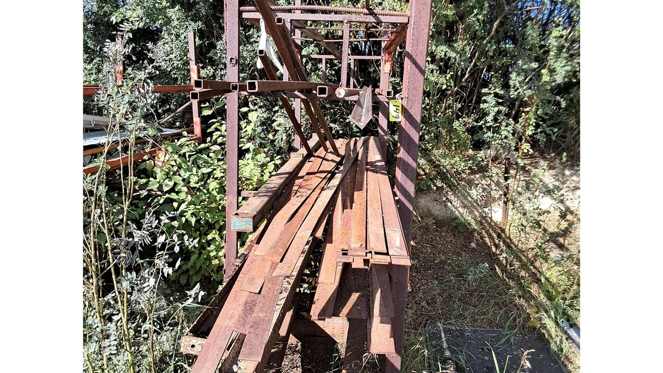 Metal Stand (8.5x2x10'), Metal Tubing, Flat Bar
