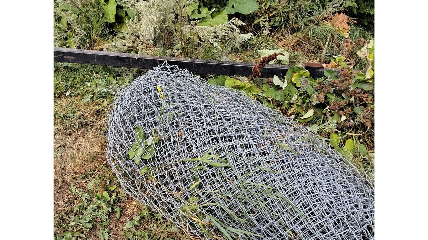 Chain Link Fencing- Unknown Length