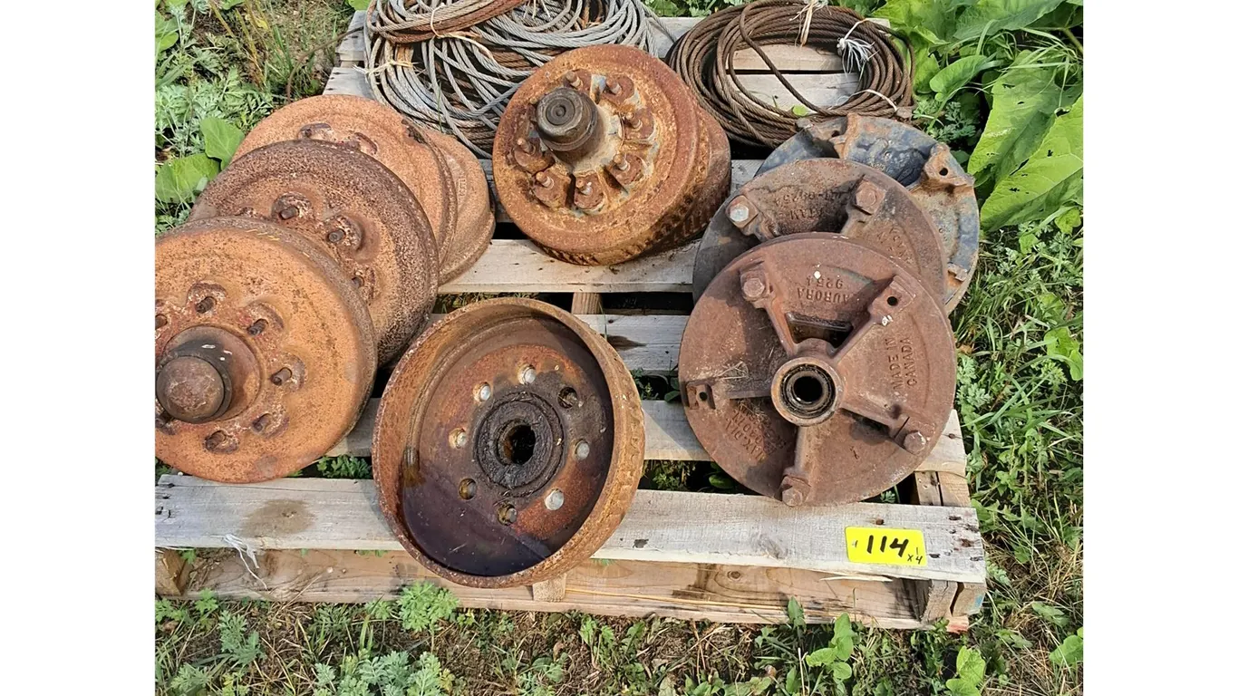 (3) Pallets, Asst Items, belting, Hubs,