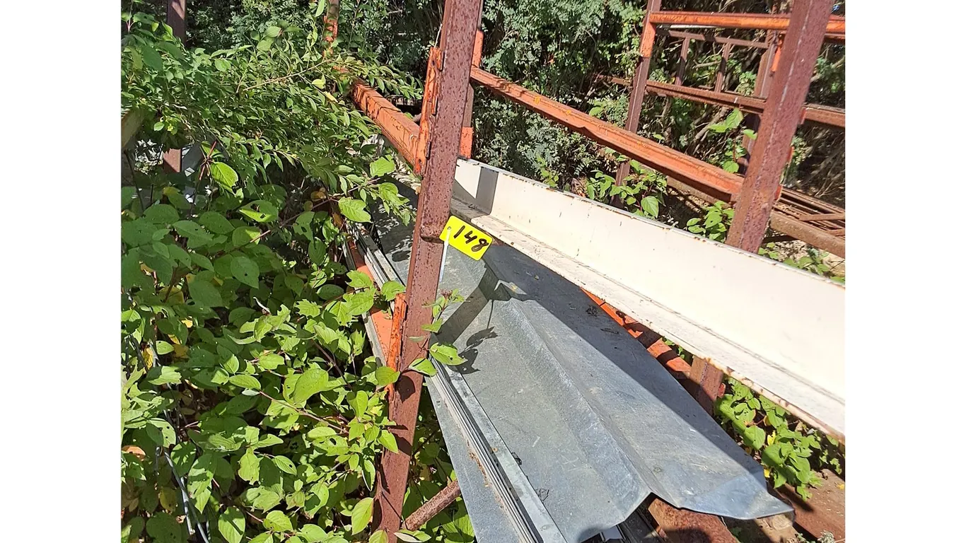 (2) Metal Stands (8.5x2x10' Each)