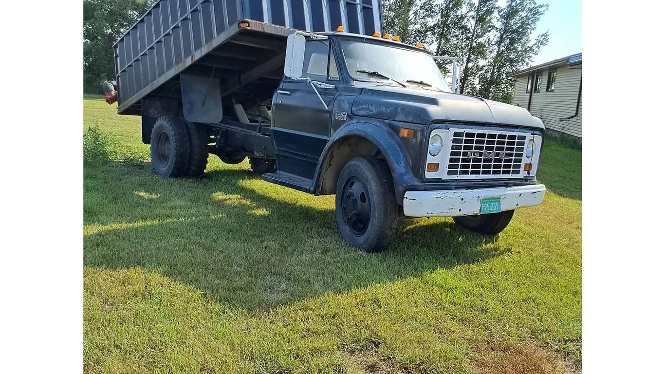 1969 GMC 950 3 Ton Grain Truck, Running, Video Coming