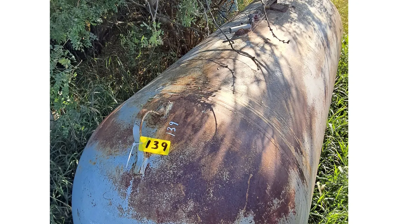 500 Gallon Fuel Tank - Empty