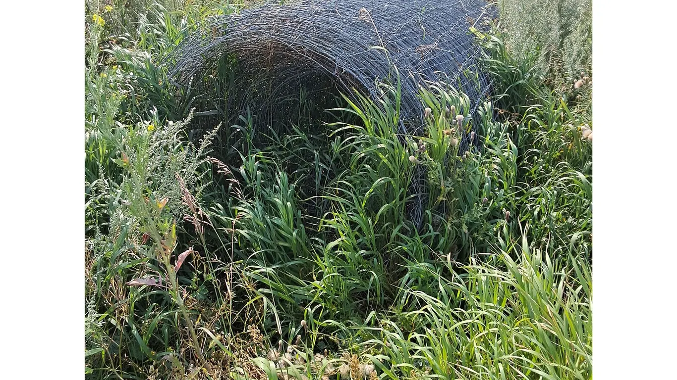 Roll of 8ft. High Game Fence