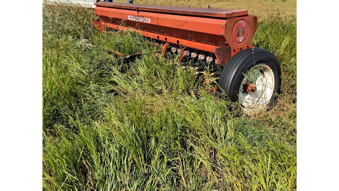 IHC Drill Model 10, 12 ft
