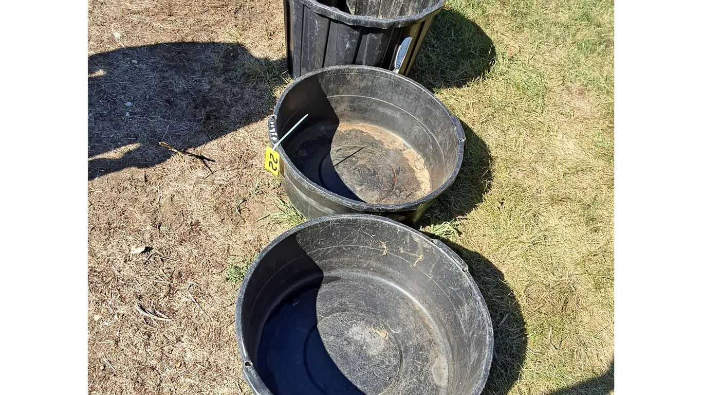(4) Plastic 24" Diameter Bins (2 - 17" & 2 - 9")