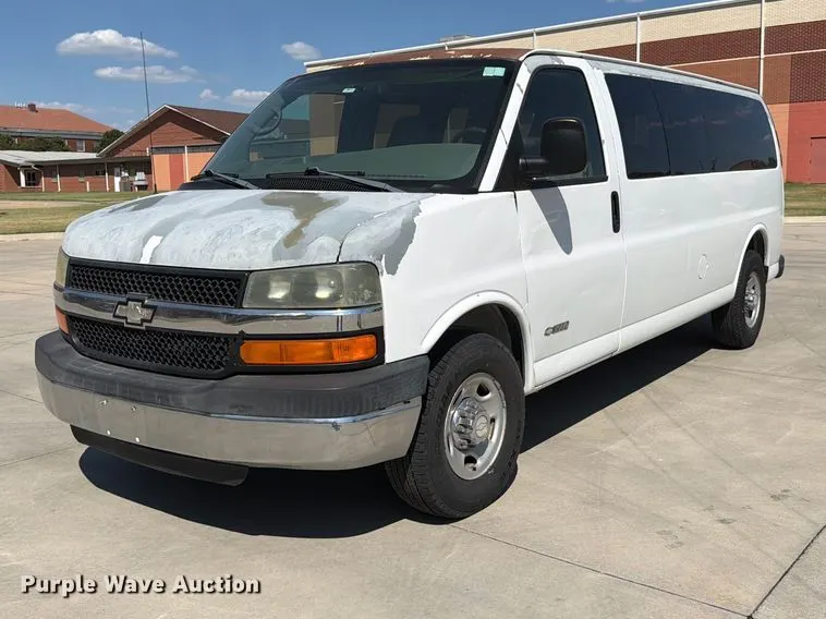 2006 Chevrolet Express 3500 van