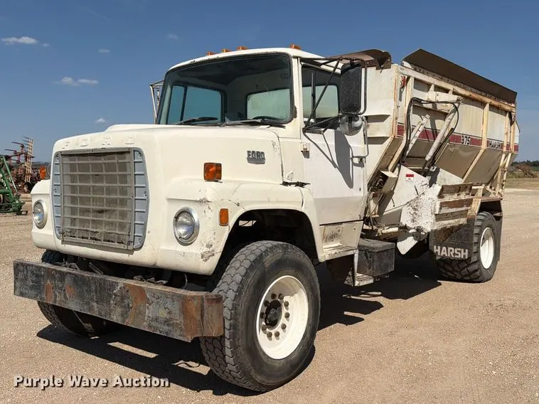 1978 Ford LN7000 feed mixer truck