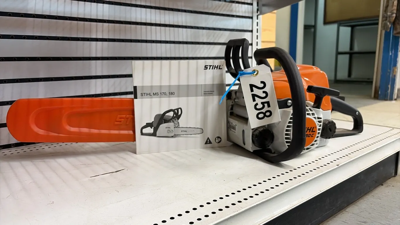 NEW/UNUSED STIHL MS180C GAS POWERED CHAINSAW