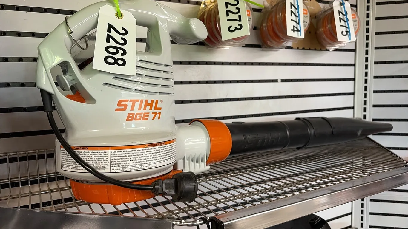 NEW/UNUSED STIHL BGE71 ELECTRIC LEAF BLOWER