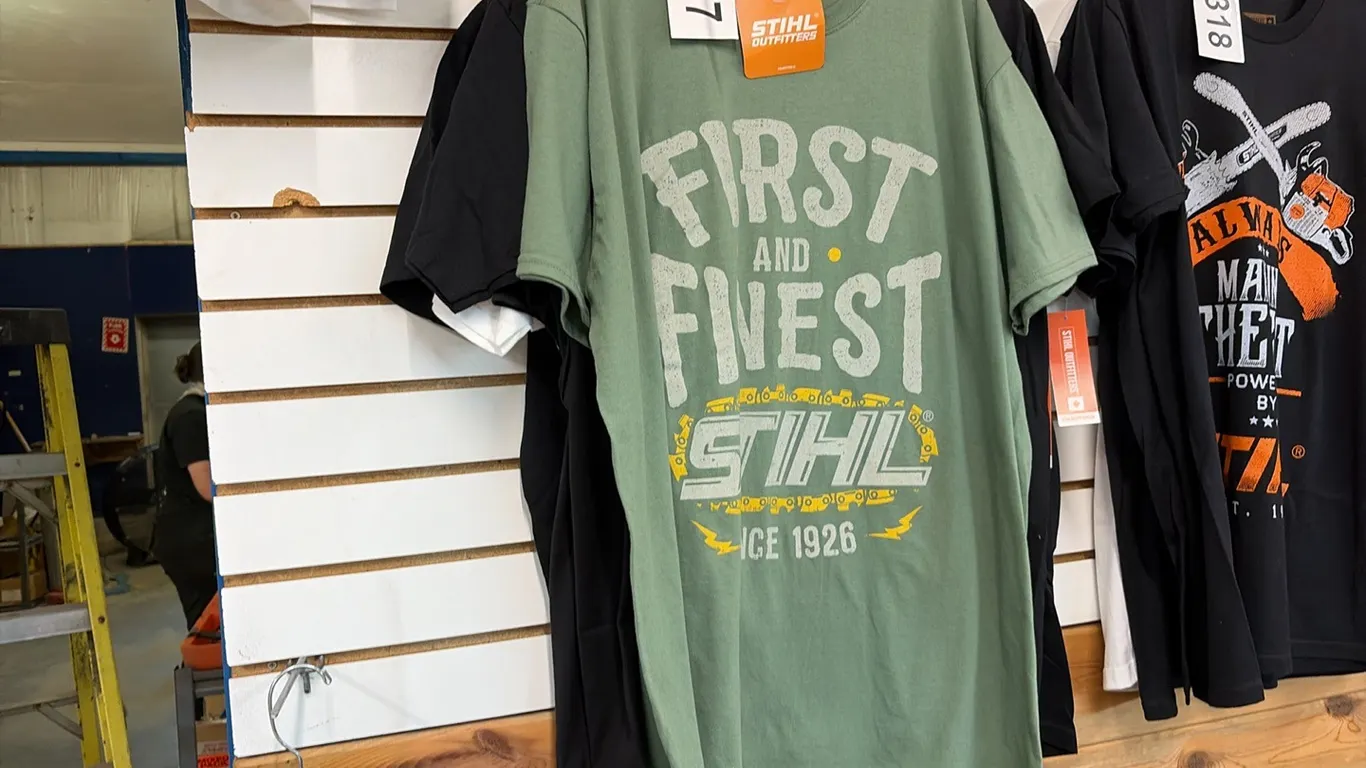 7 - NEW/UNUSED STIHL XL T-SHIRTS
