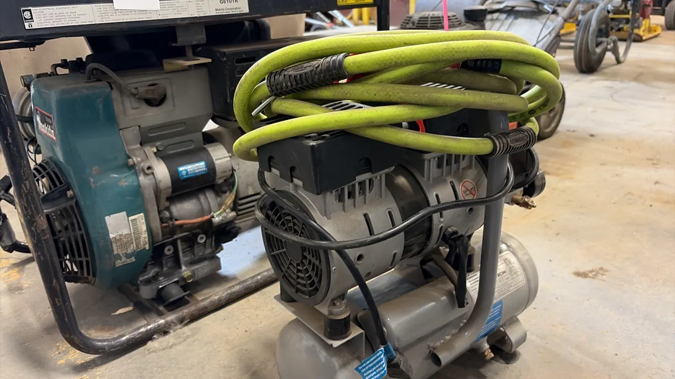 ROK ELECTRIC AIR COMPRESSOR
