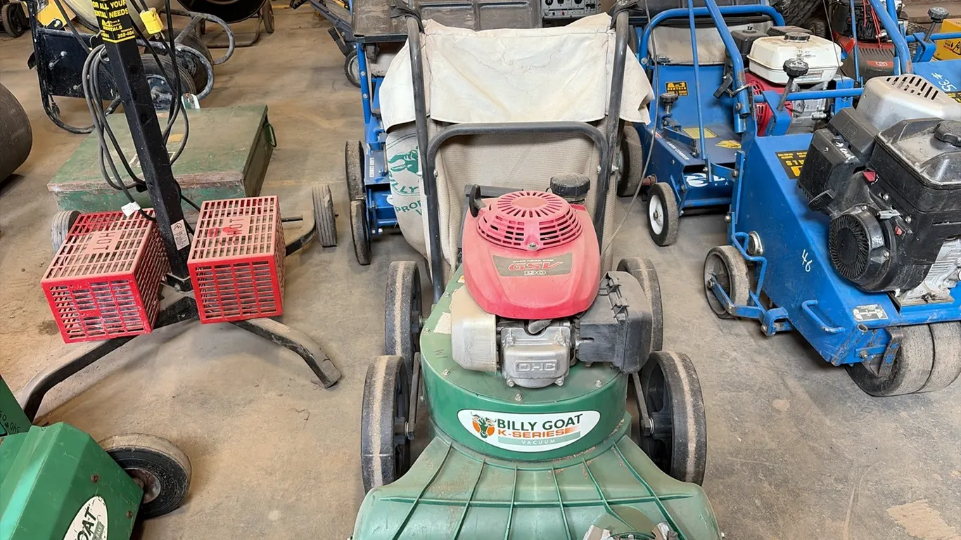 BILLY GOAT K SERIES GAS POWERED LAWN VACUUM