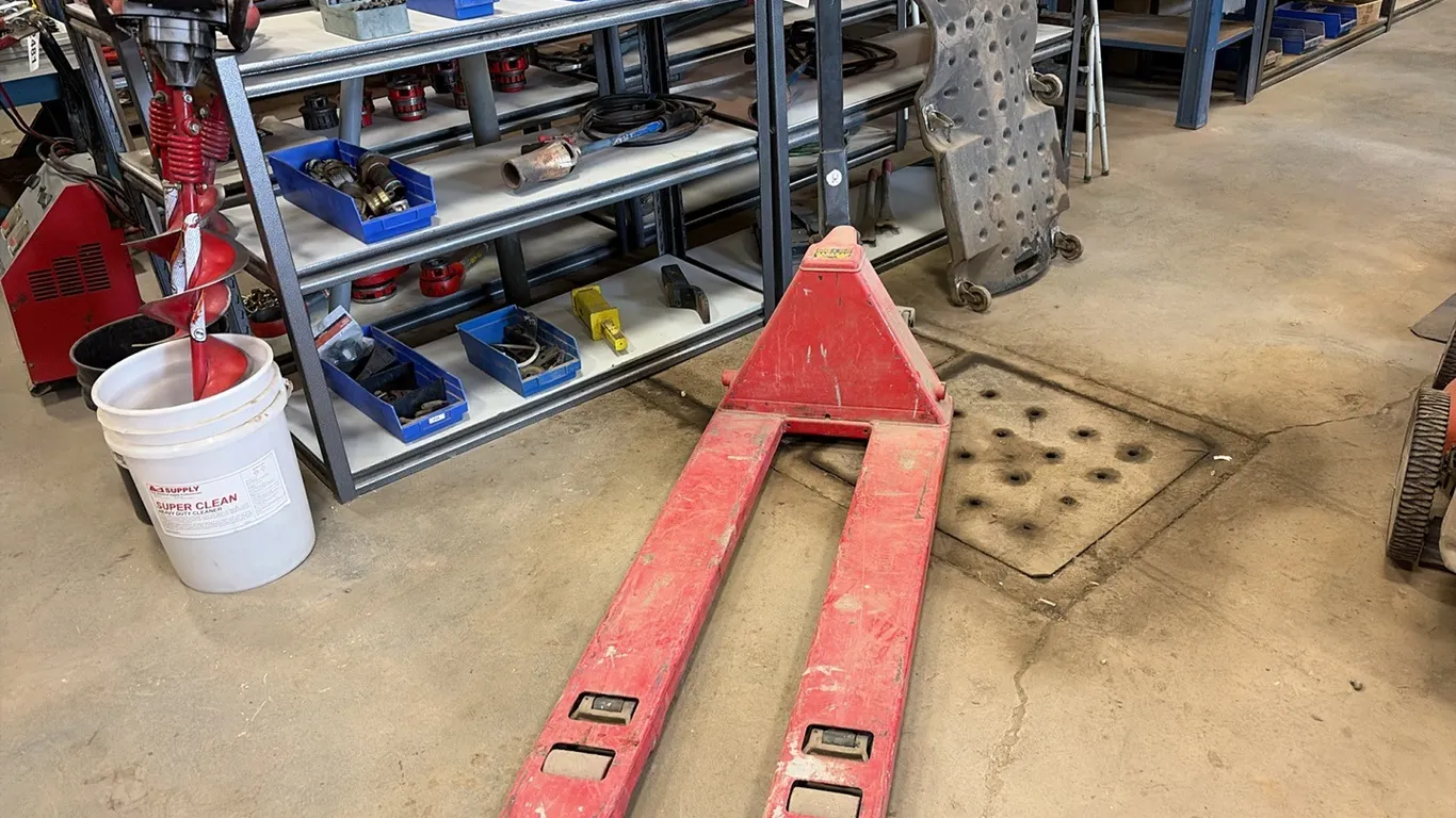 SHIPPERS SUPPLY PALLET JACK