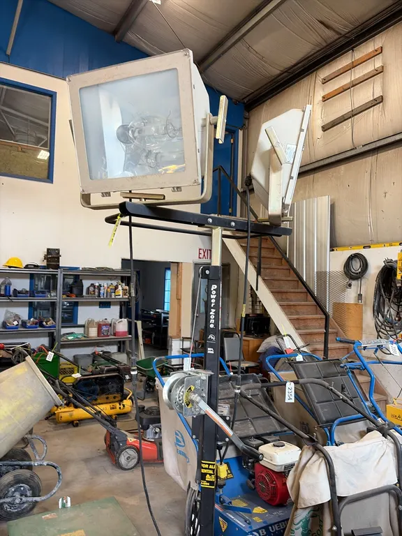 POWERZONE MPL2000 LIGHT TOWER