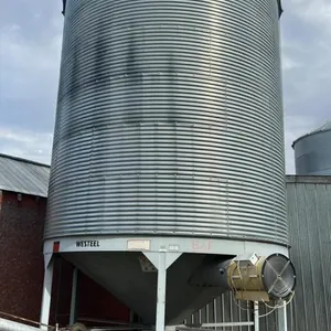 Approx 2200 bushel Westeel bin on Westeel hopper cone, Bin #1