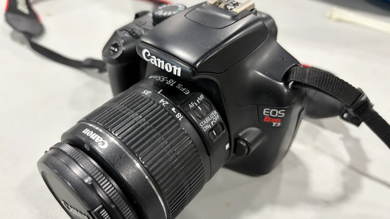 CANON EOS REBEL T3 DSLR CAMERA