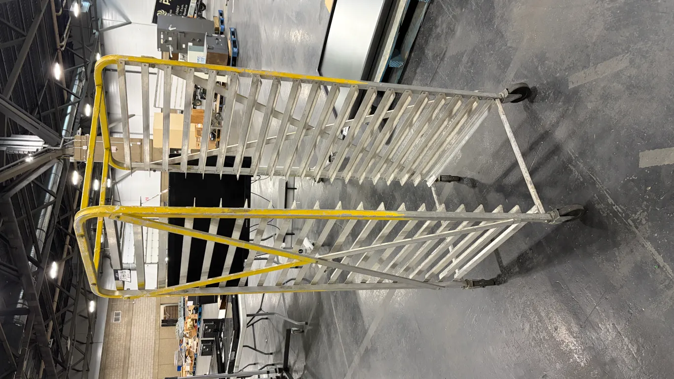 20-SLOT ALUMINUM SHEET PAN RACK ON CASTERS