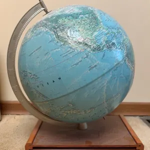 Rand McNally Reader's World Atlas Globe with Atlas Book