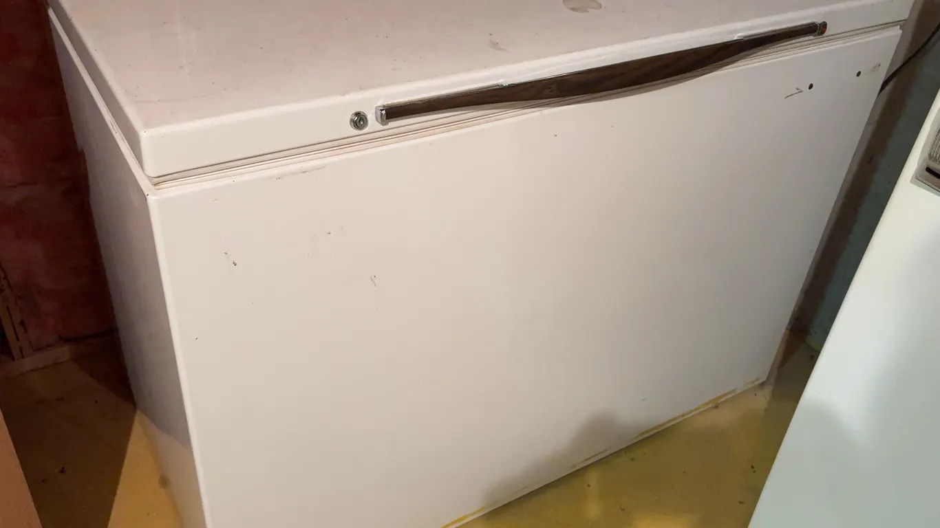 Vintage GE ColdGuard Chest Freezer