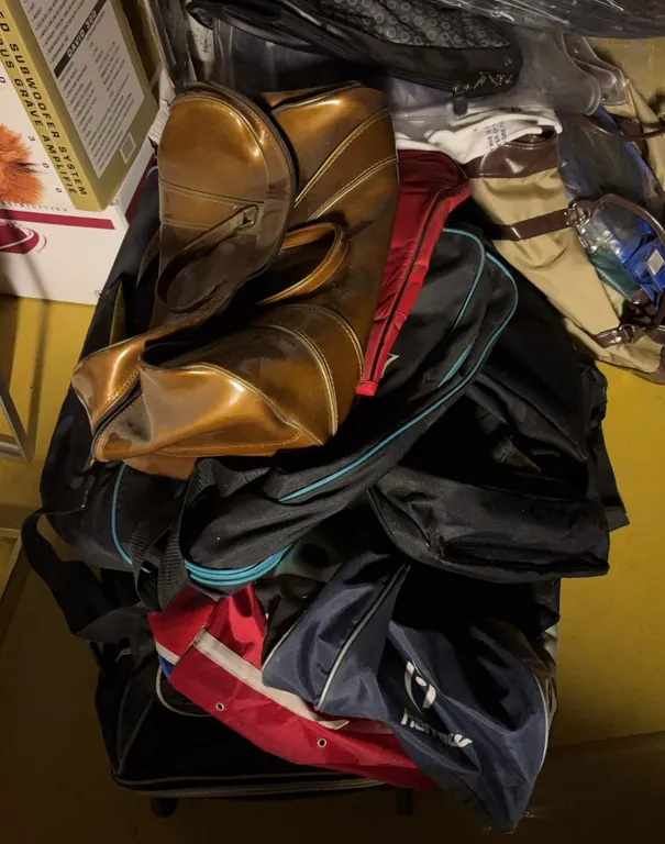 Golf Practice Aids, Training Equipment & Golf Bags Lot