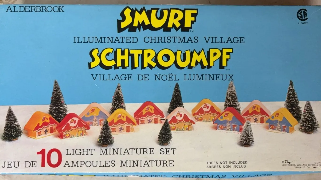 Smurf Illuminated Christmas Village Set