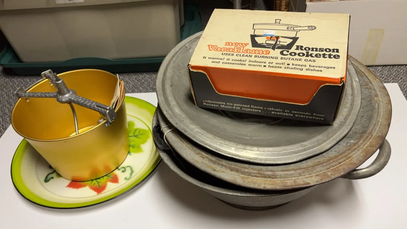 Vintage Kitchenware, Enamelware & Camp Cookware Lot