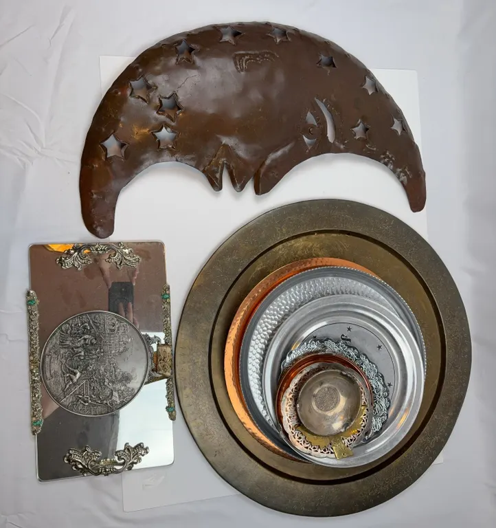 Mixed Vintage Decorative Metalware Lot