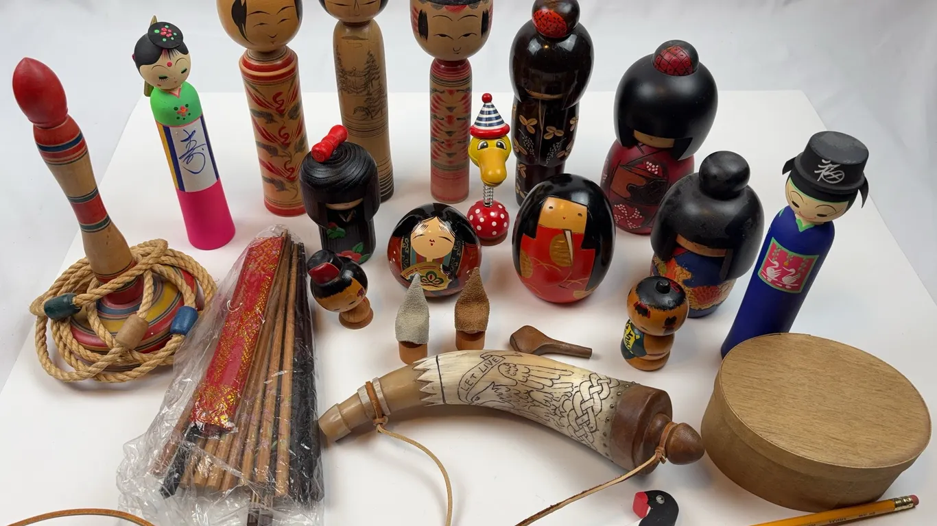 Large Lot of Japanese Kokeshi Dolls & Asian Folk Art Collectibles
