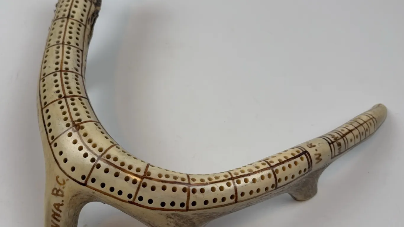 Vintage Antler Cribbage Board