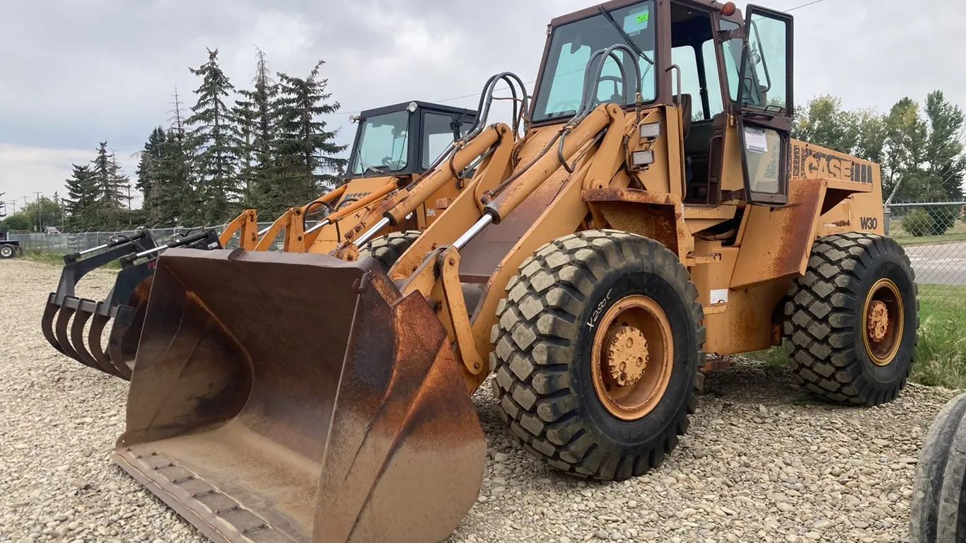 1986 Case W30 Loader s/n: 9163245 **0-407**