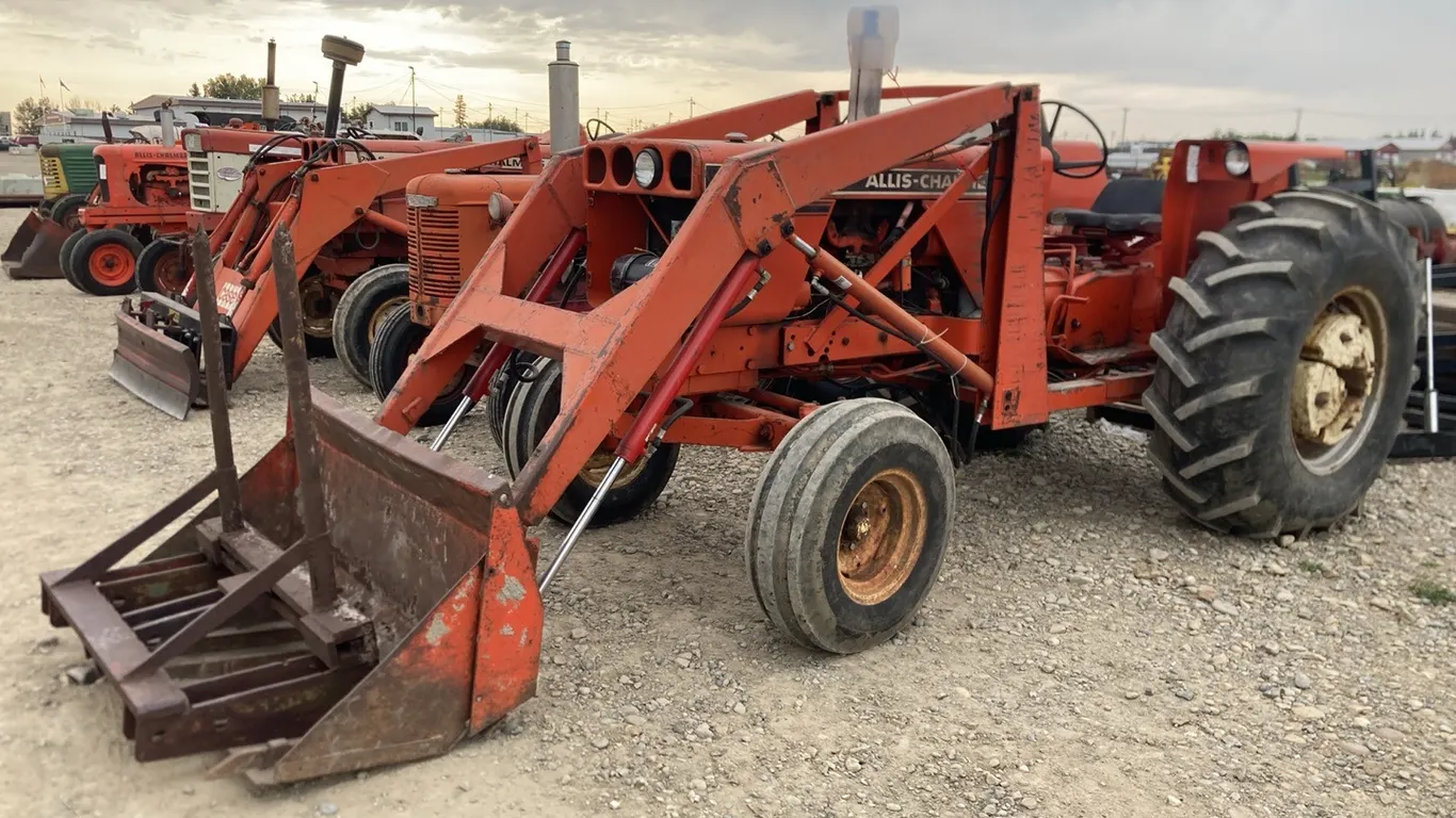 Allis Chalmers 170 Tractor, s/n: 7-5543-7