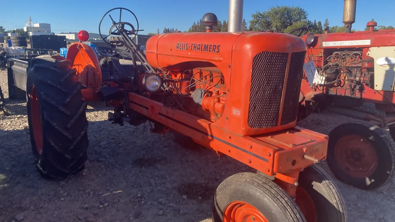 Alice Chambers WD Tractor s/n: 208663