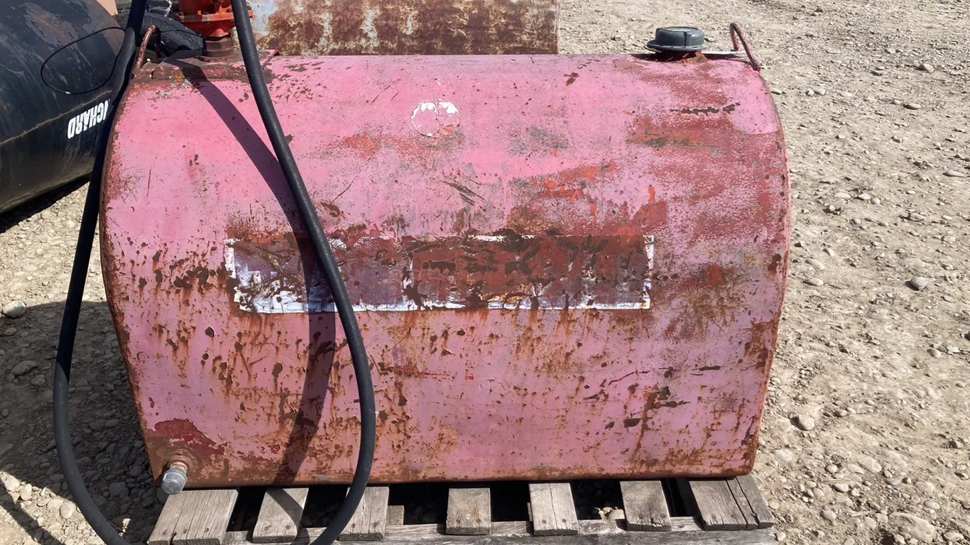 400L Slip Tank - With Hand Pump