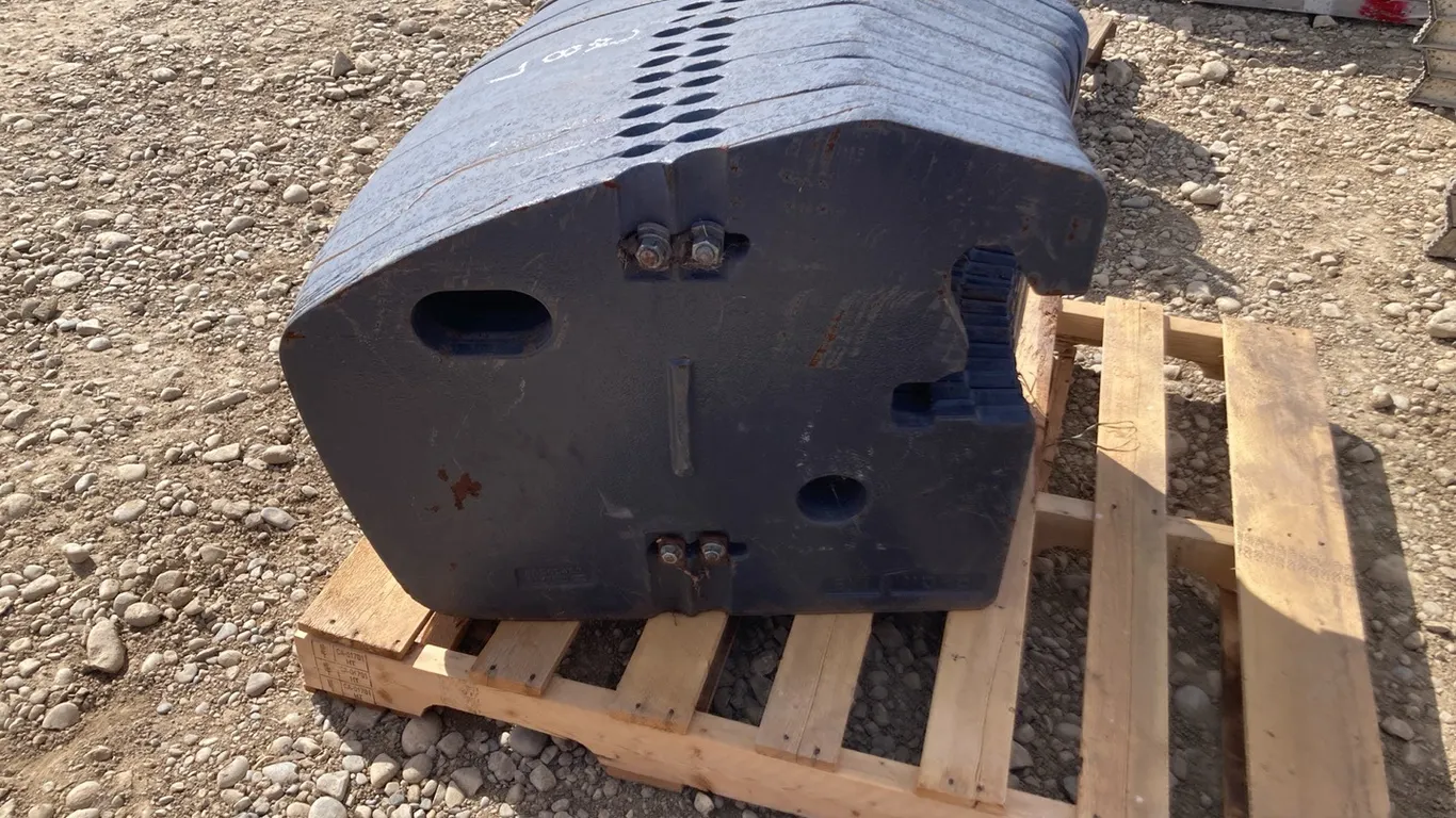 1760kg Front Suitcase Weight off NH Genesis Series Tractor
