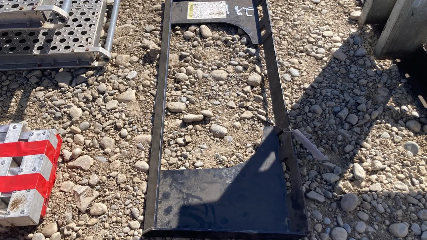 Skid Steer Mount Plate