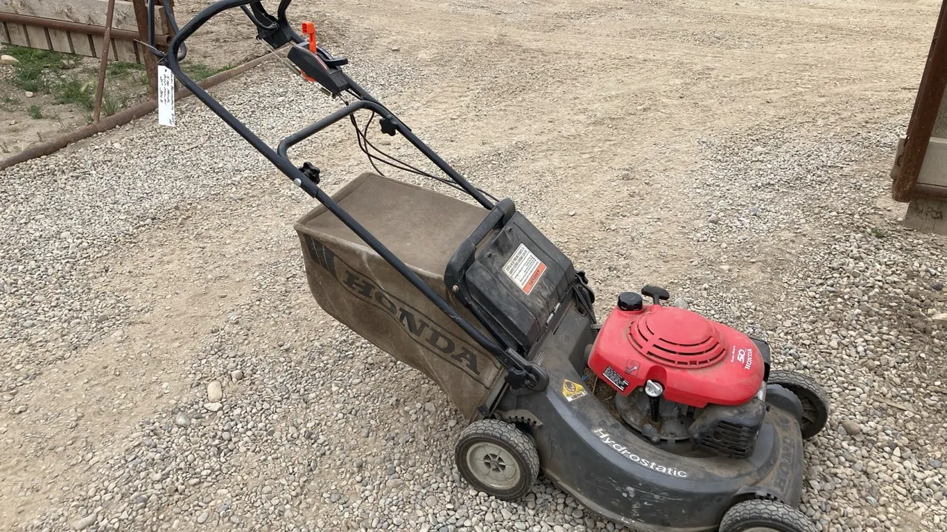 5Hp Honda Hydrostatic Push Mower with Bag