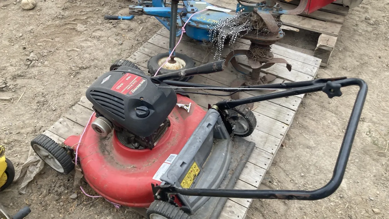 Self Propelled Yards Macine Lawn Mower and Rototiller Frame