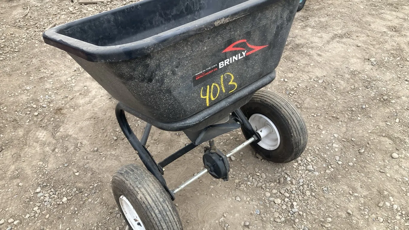 ATV Pull Type Spreader, working condition