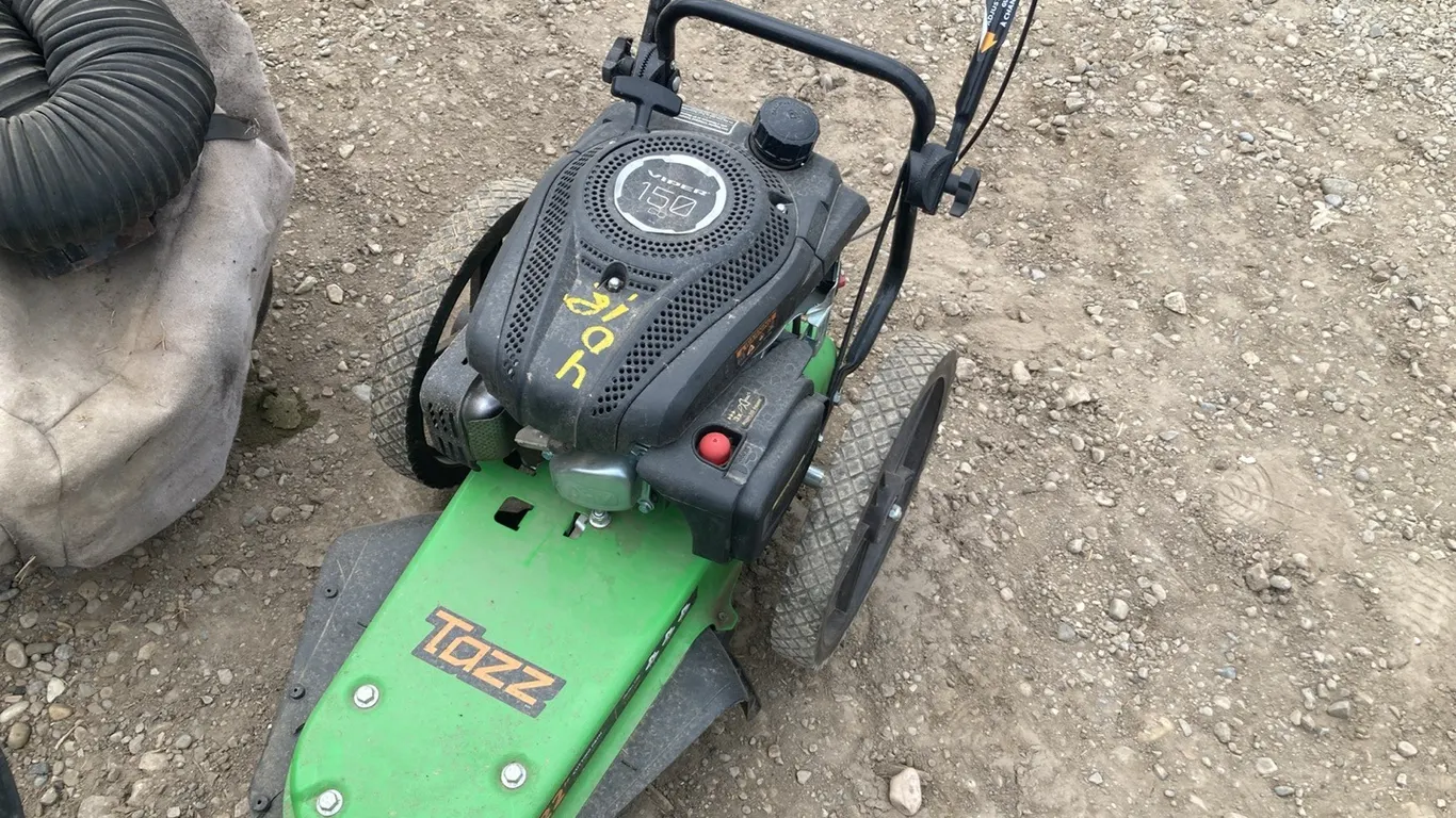 22" Wheeled Trimmer