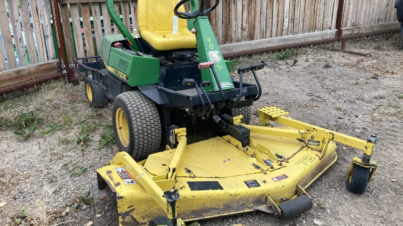 1995 John Deere F935 Front Mount Mower s/n: M0F935X141483