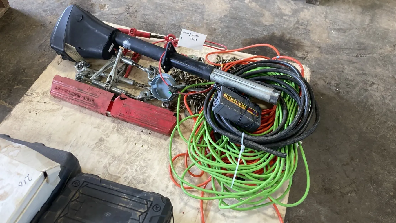 Electric Jack, Chains, Boomers, Extension Cords