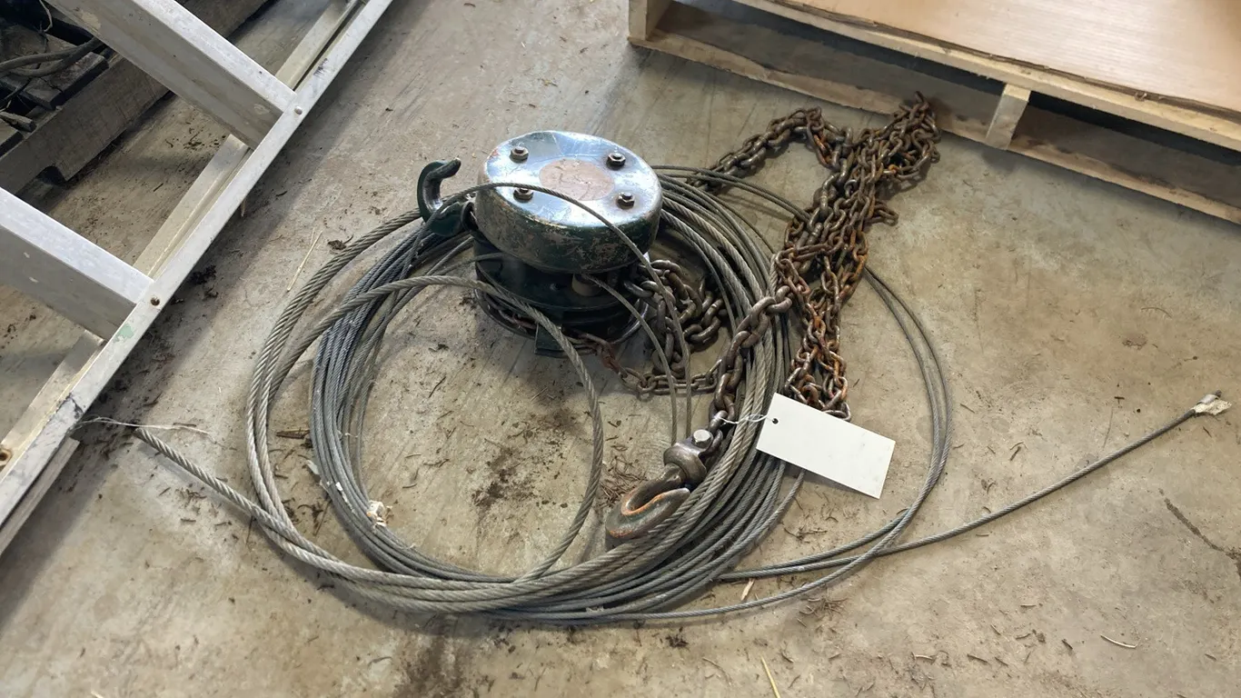 Lucky Chain Hoist and Cable