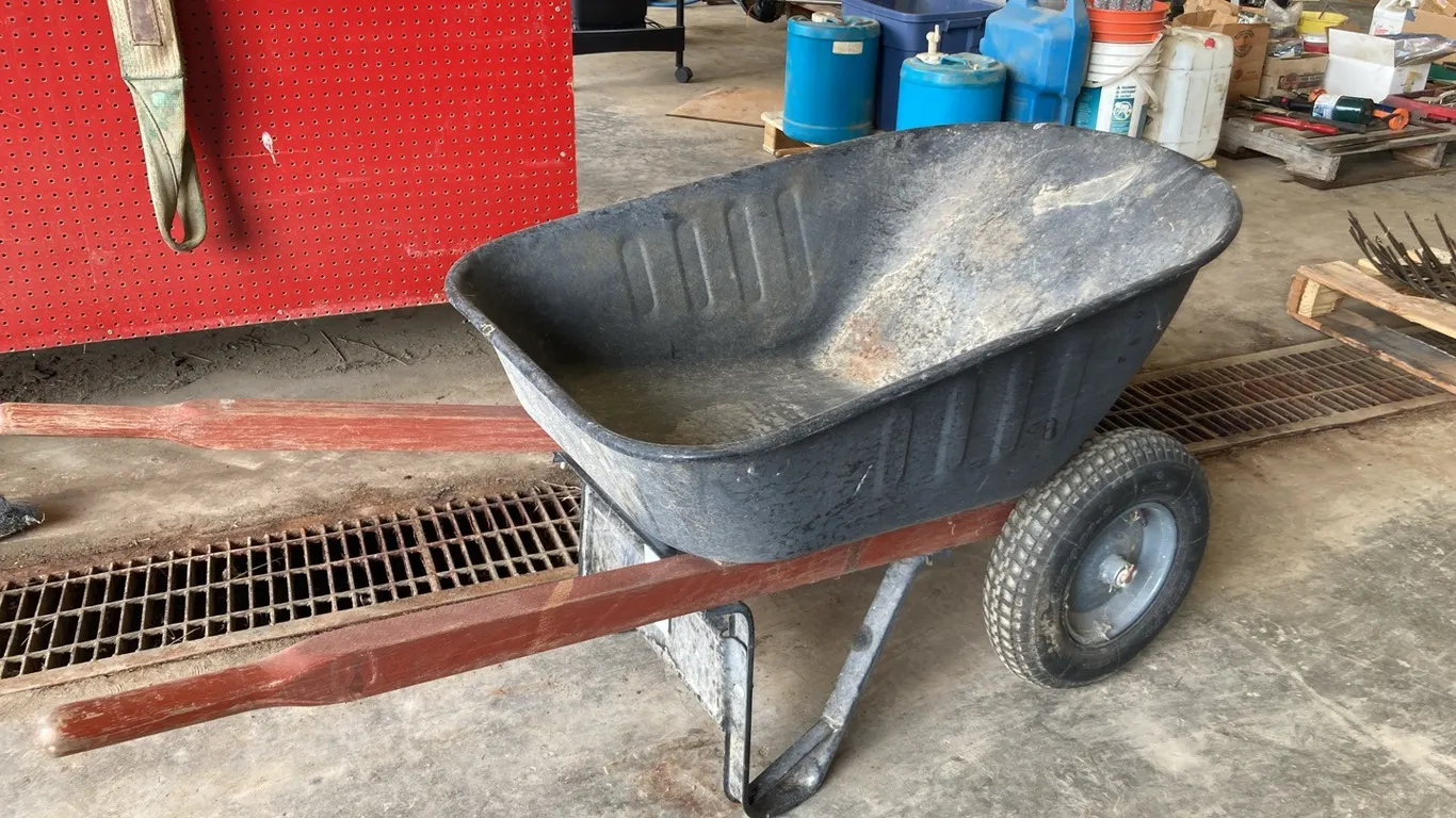 2 Wheeled Wheelbarrow