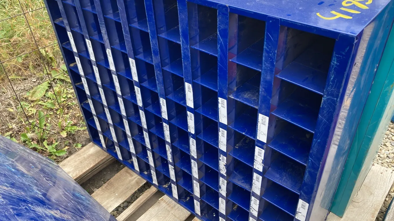 Bolt Bin