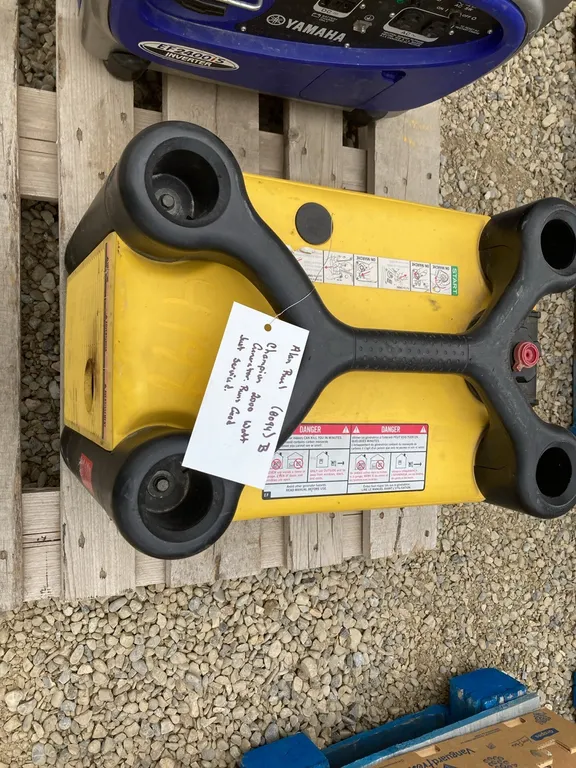 Champion 2000 Watt Inverter Generator - Runs Good