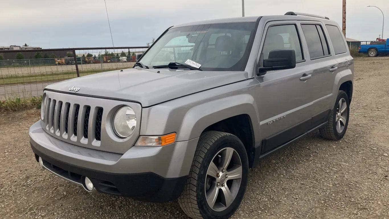 2016 Jeep Patriot High Altitude Edition SUV, VIN: 1C4NJRAB1GD721034